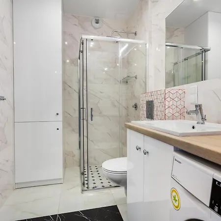 Apartament Frey Homes Rajska Royal
