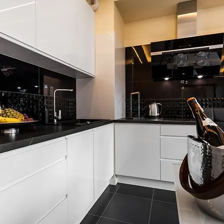 Apartament Frey Homes Rajska Royal *