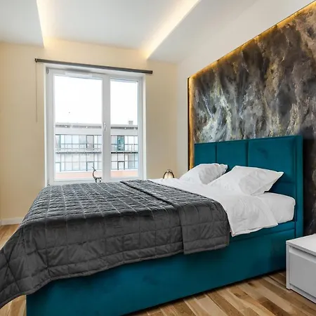 Frey Homes Rajska Royal Διαμέρισμα *